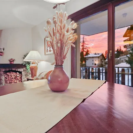 Avec Vue Sur Les Montagnes Appartamento