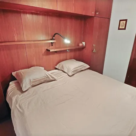 Avec Vue Sur Les Montagnes Crans-Montana